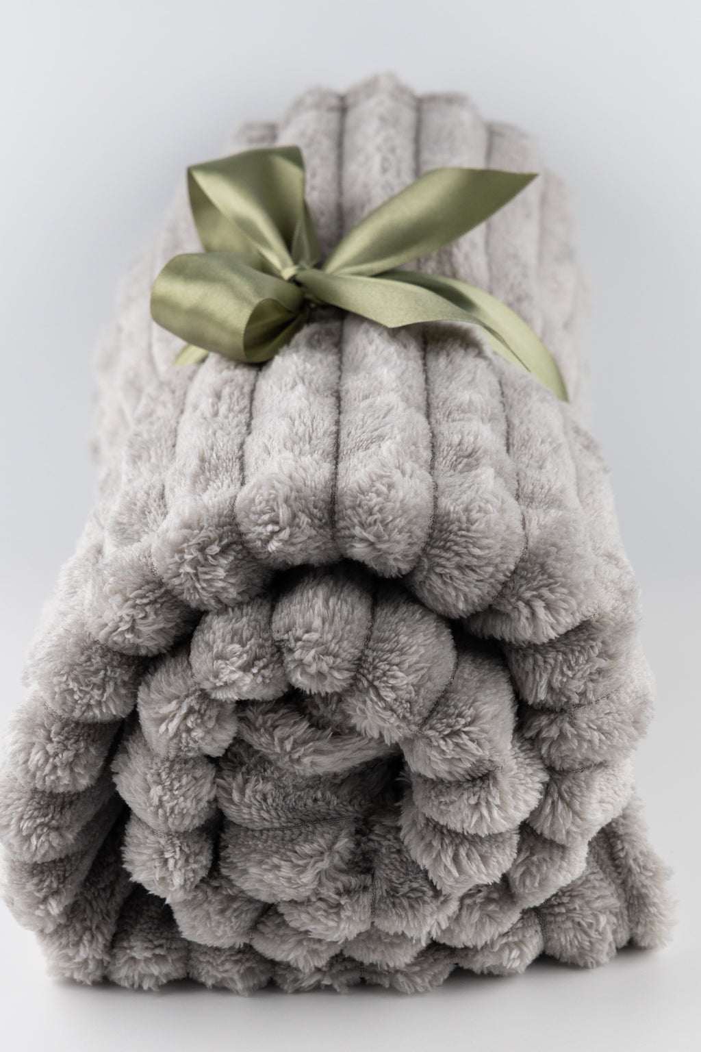 Signature Cozy Throw Grey
