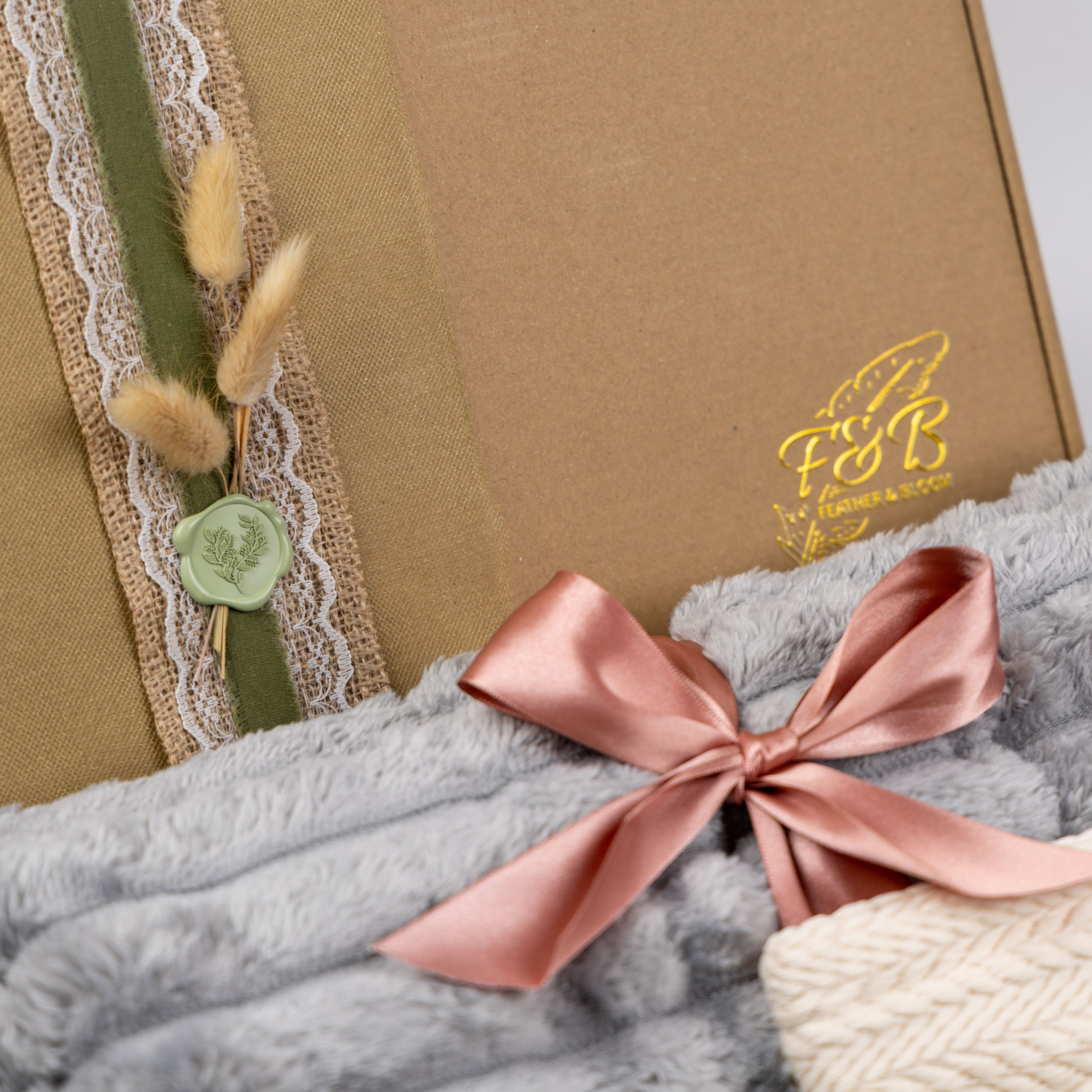 Self Care Deluxe Gift Box