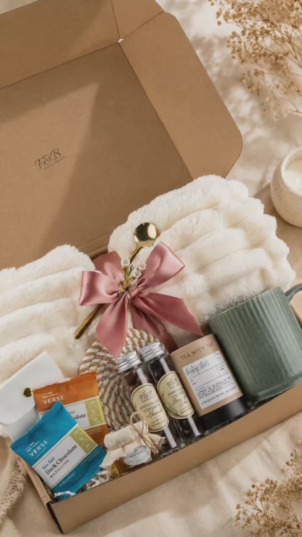 Cozy Moments Gift Box